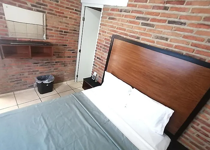 Hotel Hcm Guadalajara