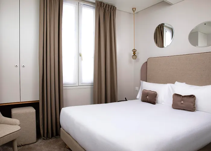 Hotel Eiffel Saint Charles París
