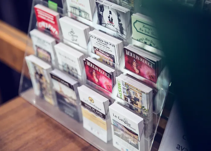 Timhotel Le Louvre París