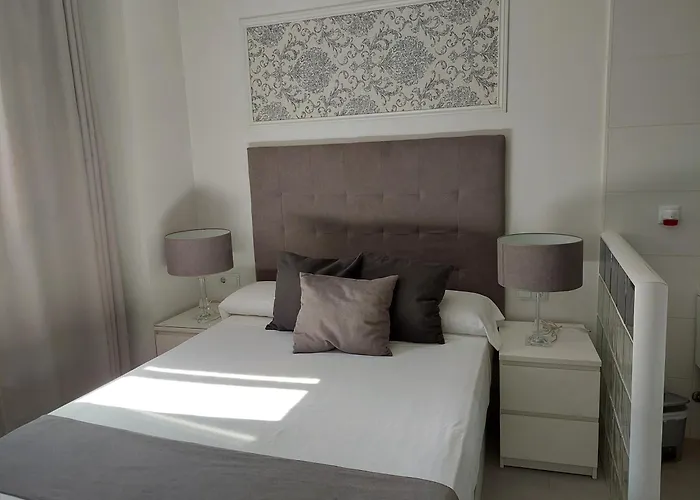 Apartamentos Rous - Solo adultos Valencia