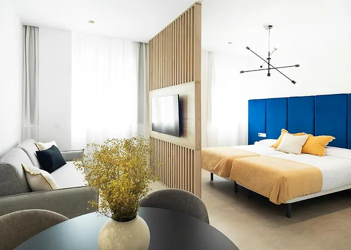 Blanq Marina Suites Valencia