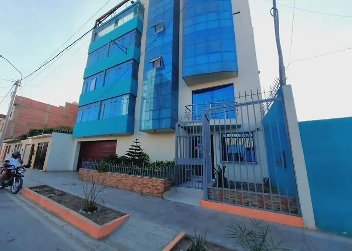 Hotel D' Poly Huacho