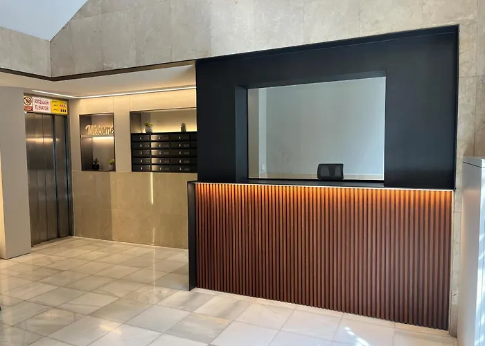 Feelathome Center Apartments Barcelona