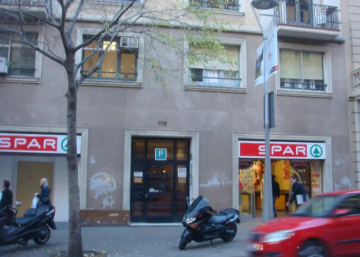 Hostal Muntaner Barcelona