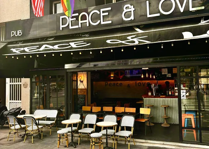 Peace & Love Hostel París