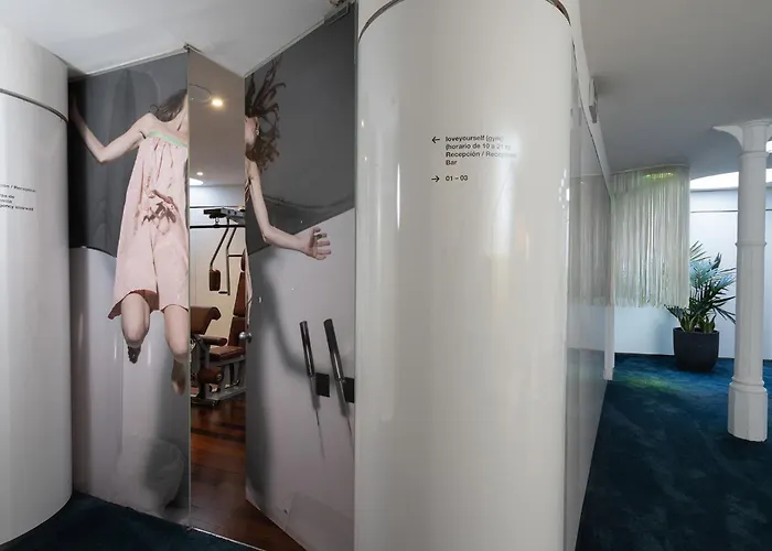 Chic & Basic Born Boutique Hotel