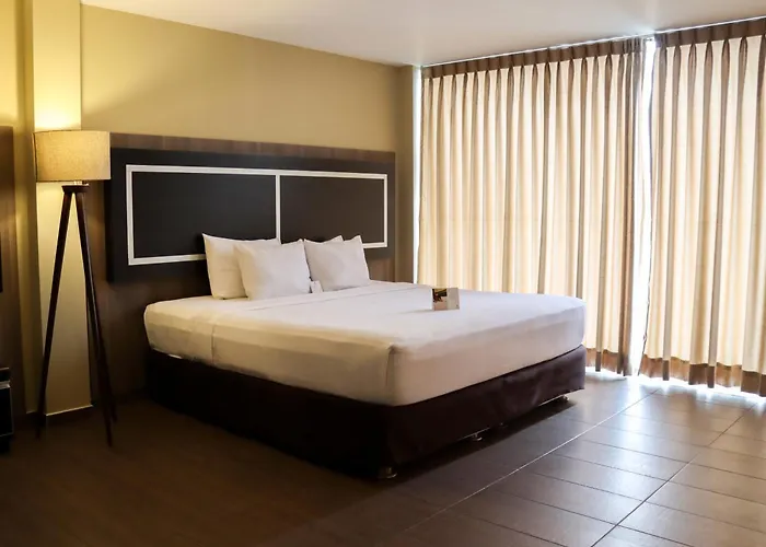 Rado Hotel - Santa María