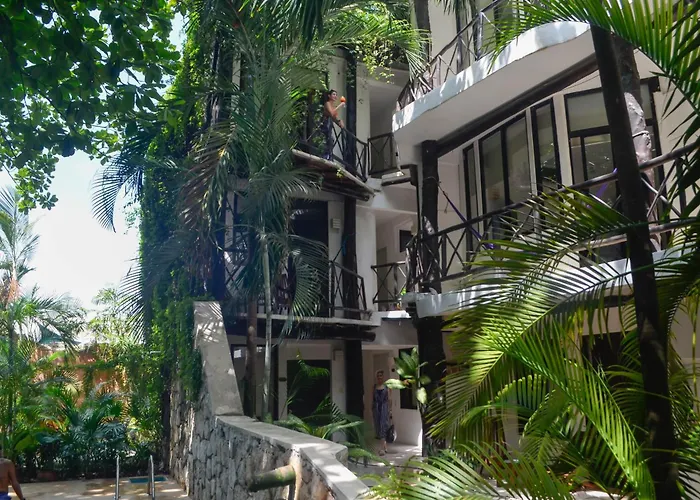 Siesta Fiesta Hotel - 5th Avenue