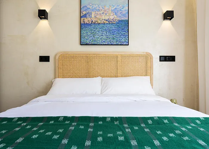 Aparthotel The Raimundo Madrid