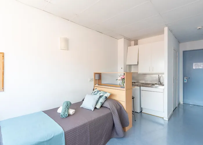 Residencia Universitaria Resa Lesseps Barcelona