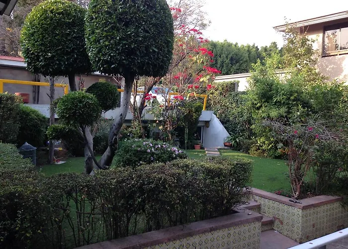 Grupo Kings Suites - Bosque de Duraznos 72 México DF