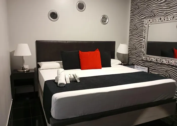 Apartamentos Rous - Solo adultos Valencia