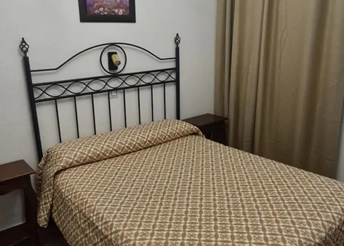 Hoteles BaratosHostal Trajano