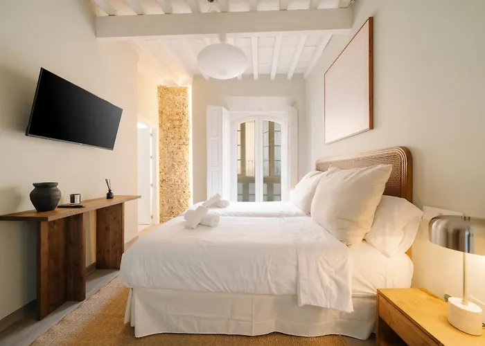 KHARooms Málaga Boutique Adults Recommended