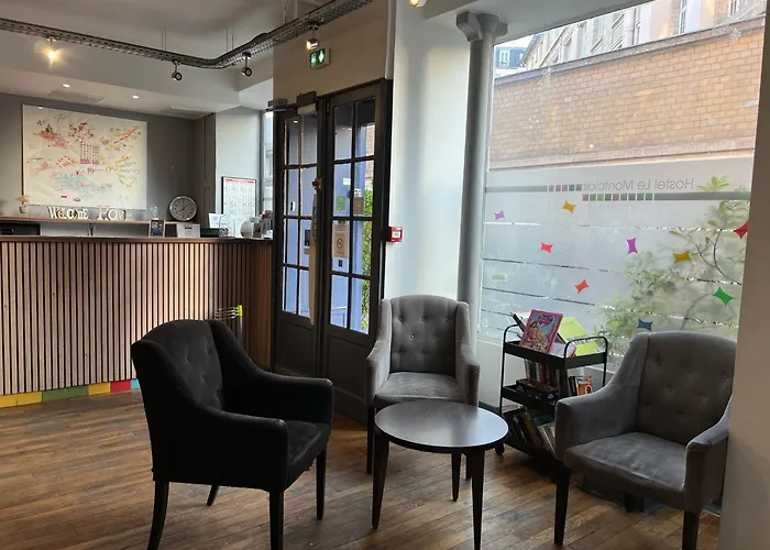 Le Montclair Montmartre By River París