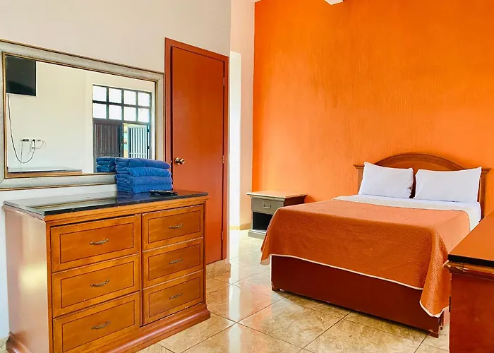 HOTEL hostal de los reyes Guadalajara