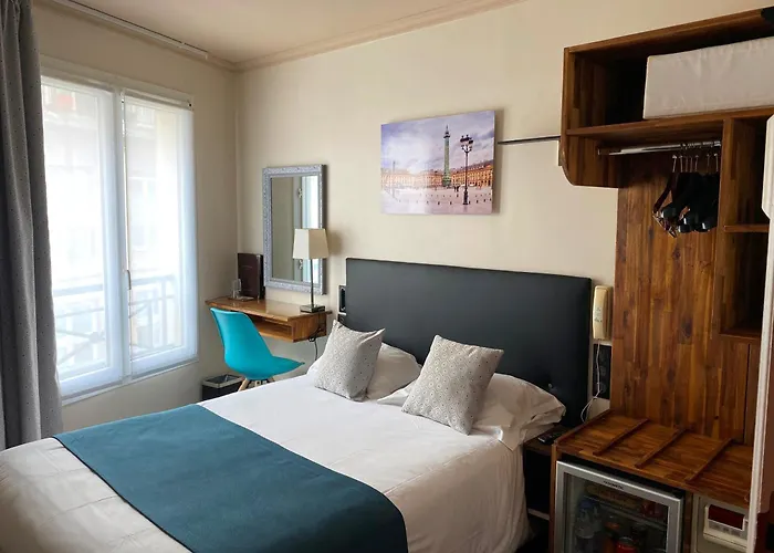 Hotel Louvre Sainte Anne París