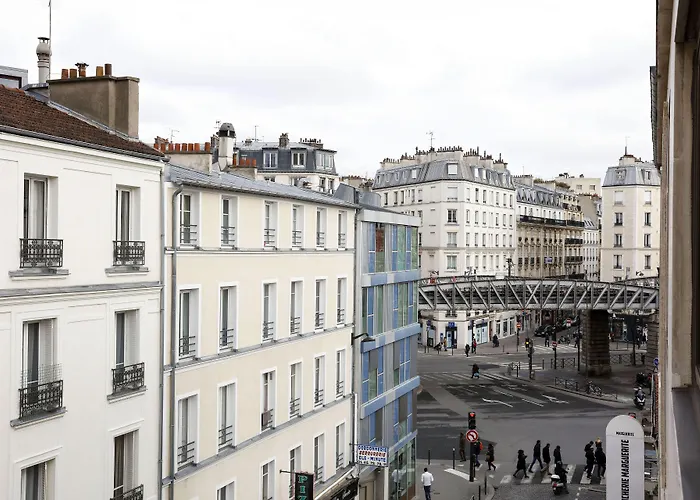 Hoteles BaratosEiffel Capitol