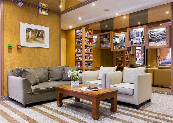 Hotel Fertel Etoile París