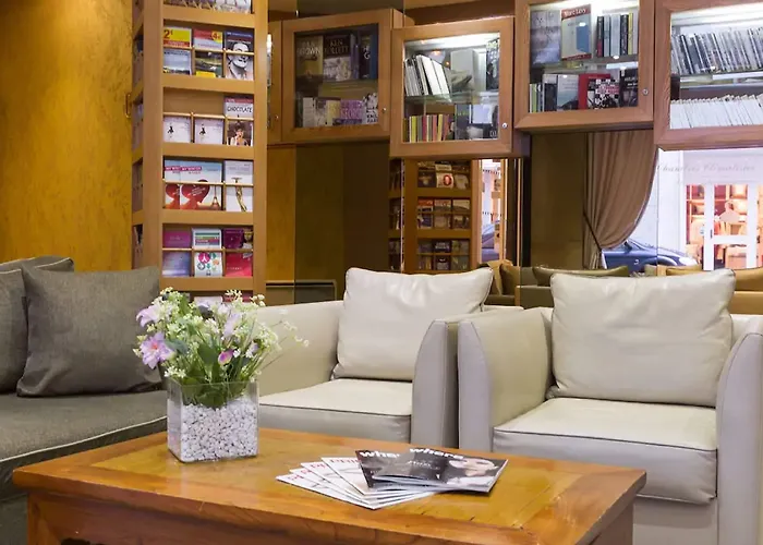 Hotel Fertel Etoile París