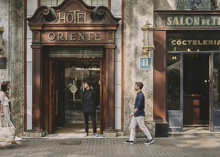 Hoteles BaratosOriente Atiram