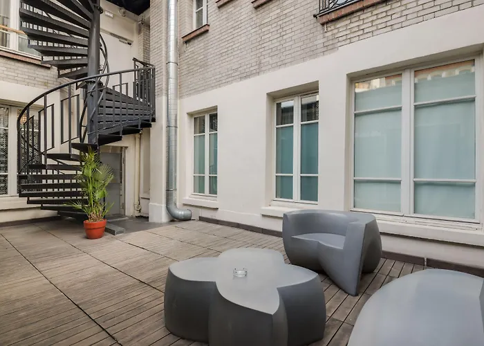 Hotel Pavillon Nation París