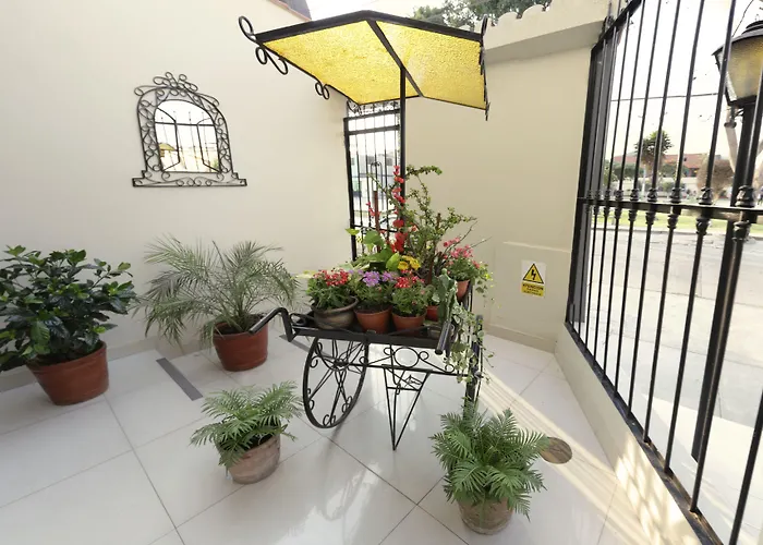 Hoteles BaratosManhattan Inn Airport