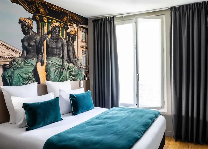 Midnight Hotel París