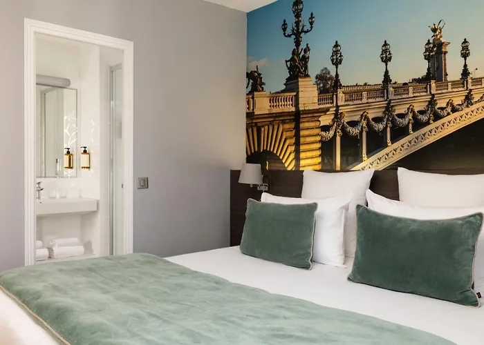 Midnight Hotel París