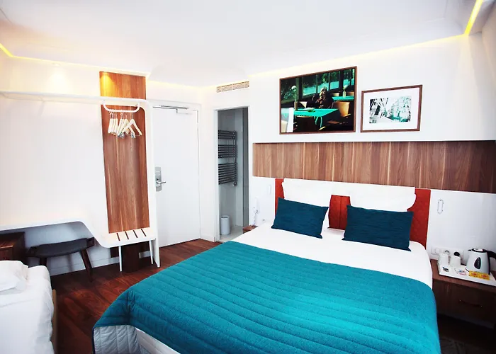 Hotel Eiffel Turenne París