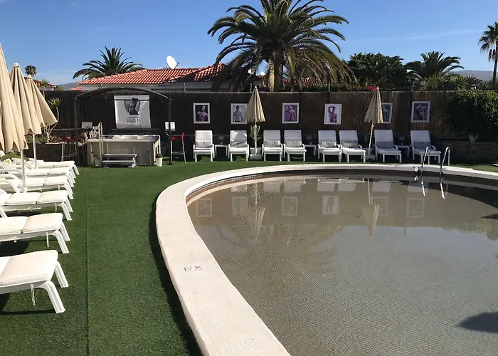 Rainbow Golf Bungalows, Gay Men-Only Resort Maspalomas 