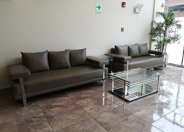 Hotel Candamo Lima