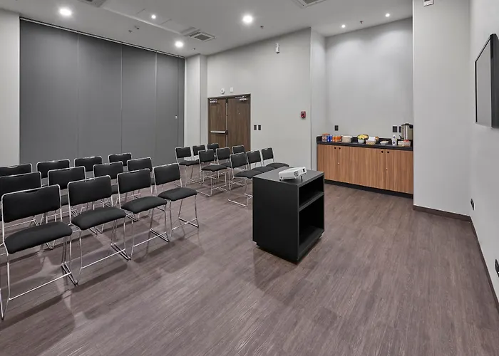 City Express by Marriott Ciudad de México La Villa