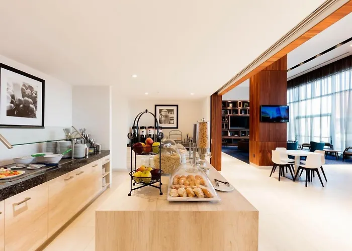 Fiesta Inn Express Cancún Cumbres