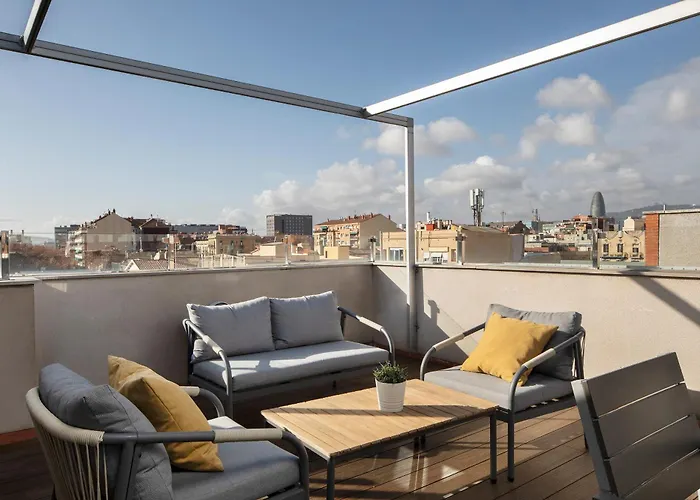 Feelathome Poblenou Beach Apartments Barcelona