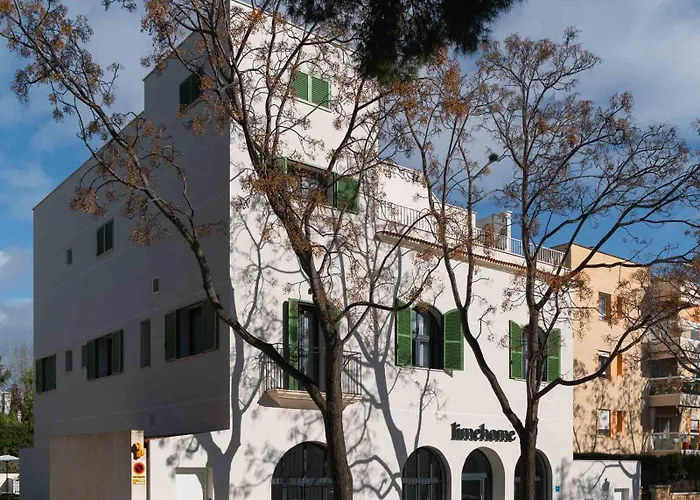 Limehome Palma Marina