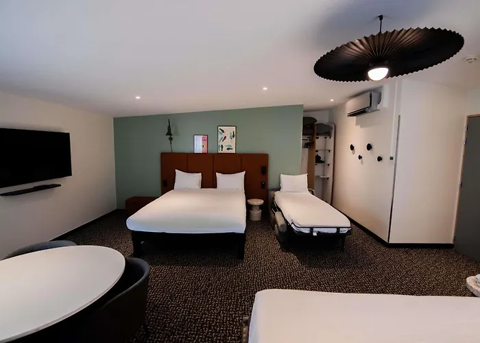 Ibis Paris Canal Saint Martin