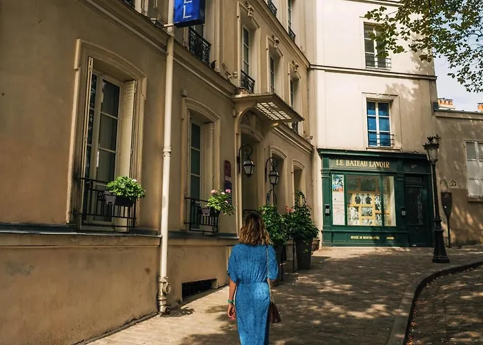 Timhotel Montmartre París