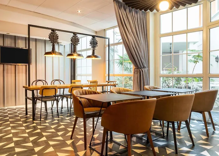 Hotel Ibis Paris Ornano Montmartre Nord 18Eme