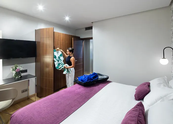 Apartosuites Jardines de Sabatini Madrid