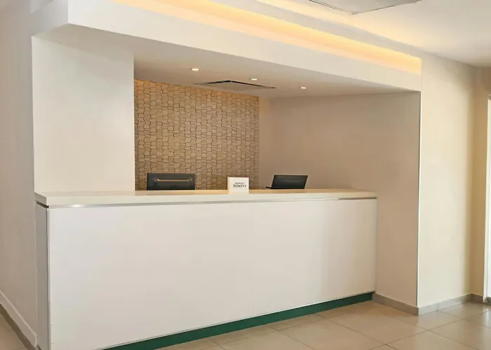 City Express Junior By Marriott Cancún