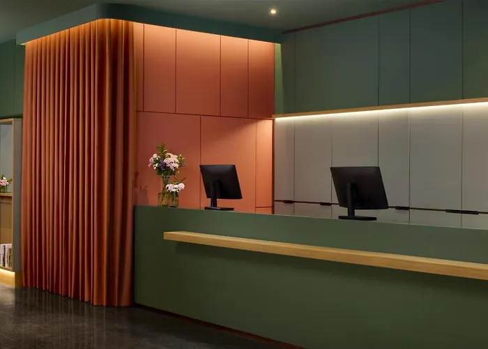 Hotel NH Barcelona Diagonal Center