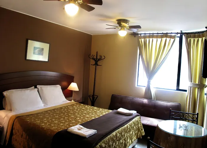 Solis Dies Hotel Lima