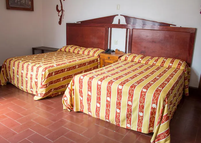 Hotel Colonial Manzanillo