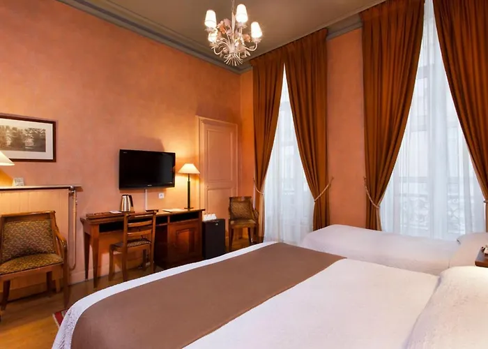 Hotel Du Palais Bourbon París